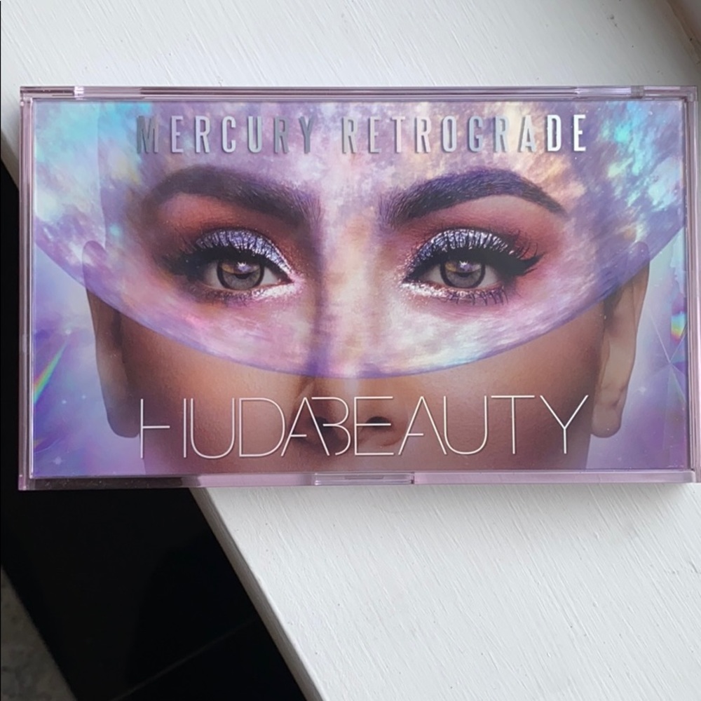 Huda Beauty Mercury Retrograde Palette